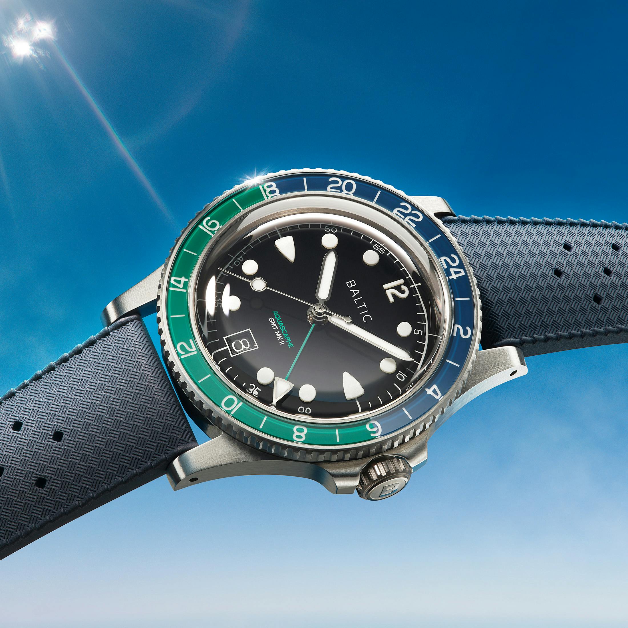 Baltic Aquascaphe GMT MK-II: A True GMT Movement Reshapes a Tool Watch Case Design - view 3 (Hodinkee)