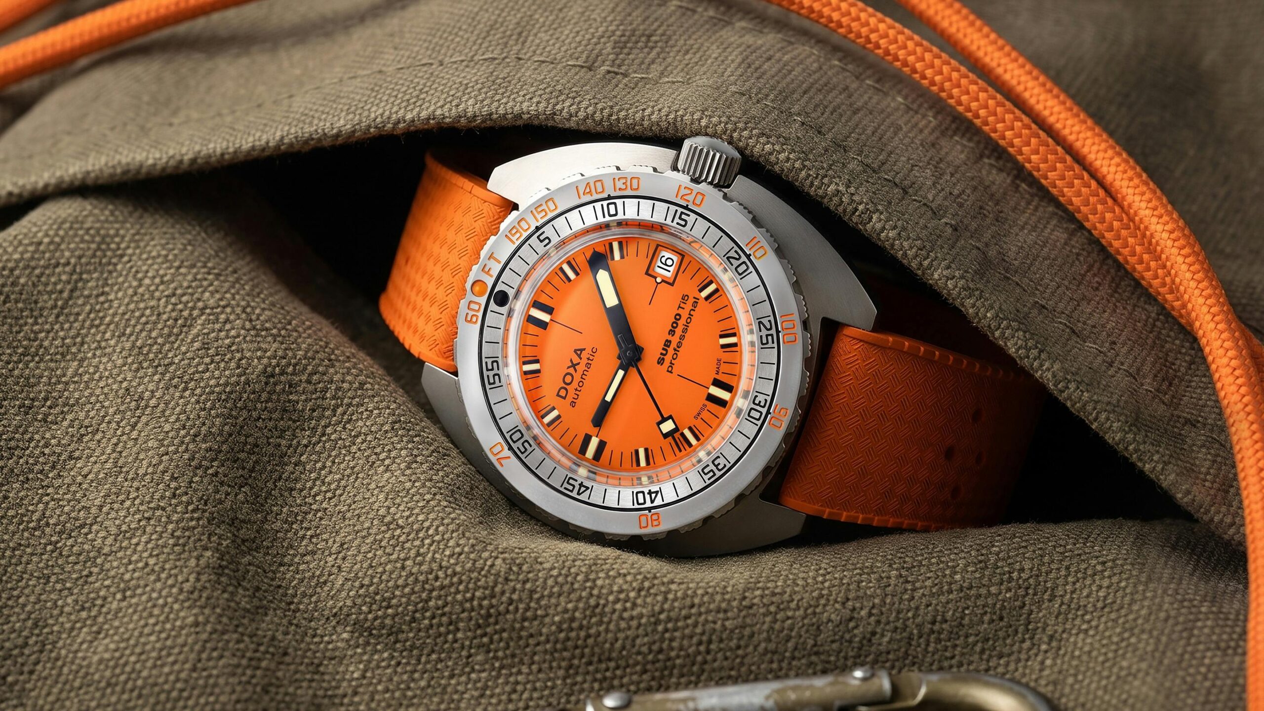 Doxa SUB 300 Ti5: How Titanium Reshapes a Standard-Line Dive Watch - view 1 (Hodinkee)