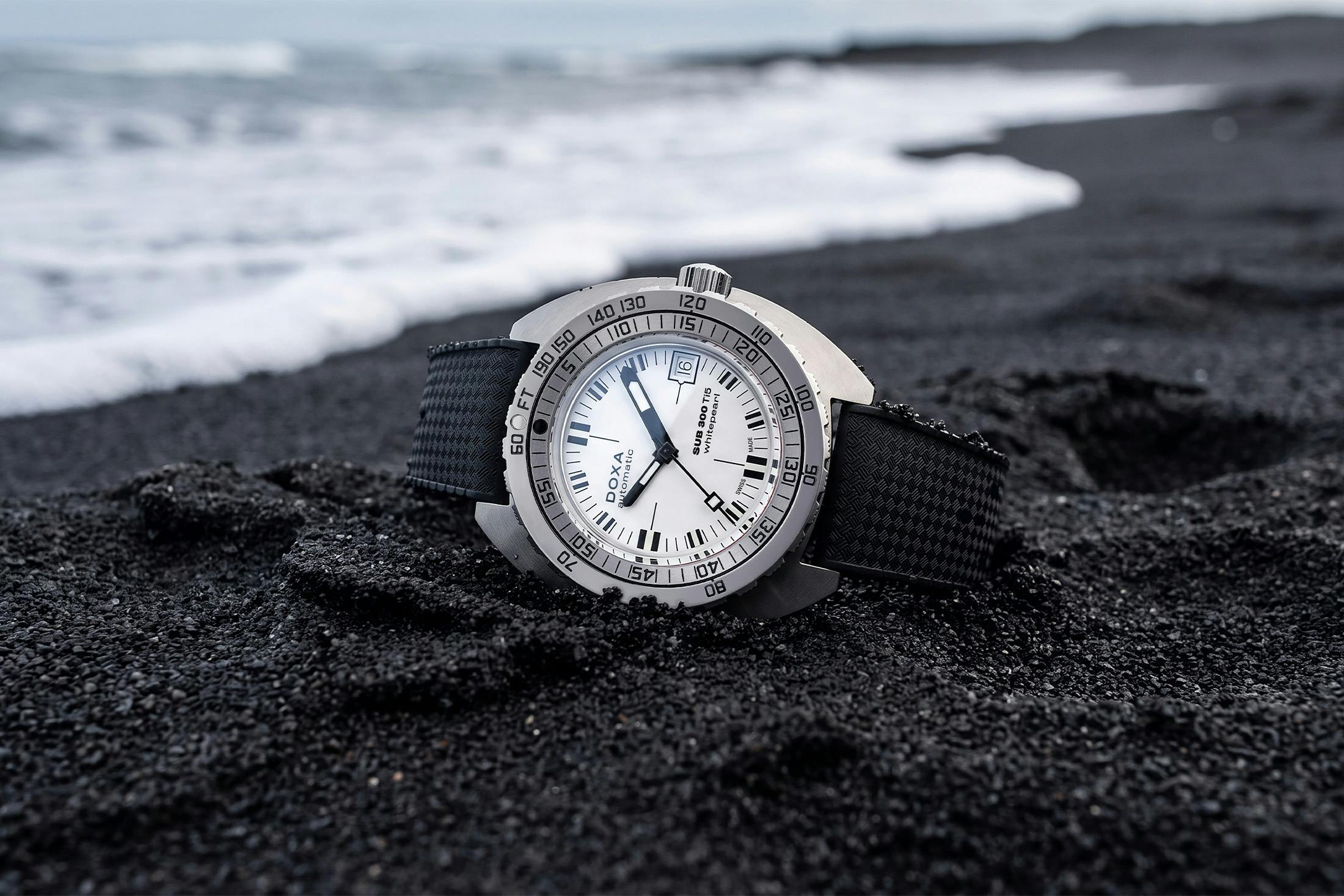 Doxa SUB 300 Ti5: How Titanium Reshapes a Standard-Line Dive Watch - view 2 (Hodinkee)