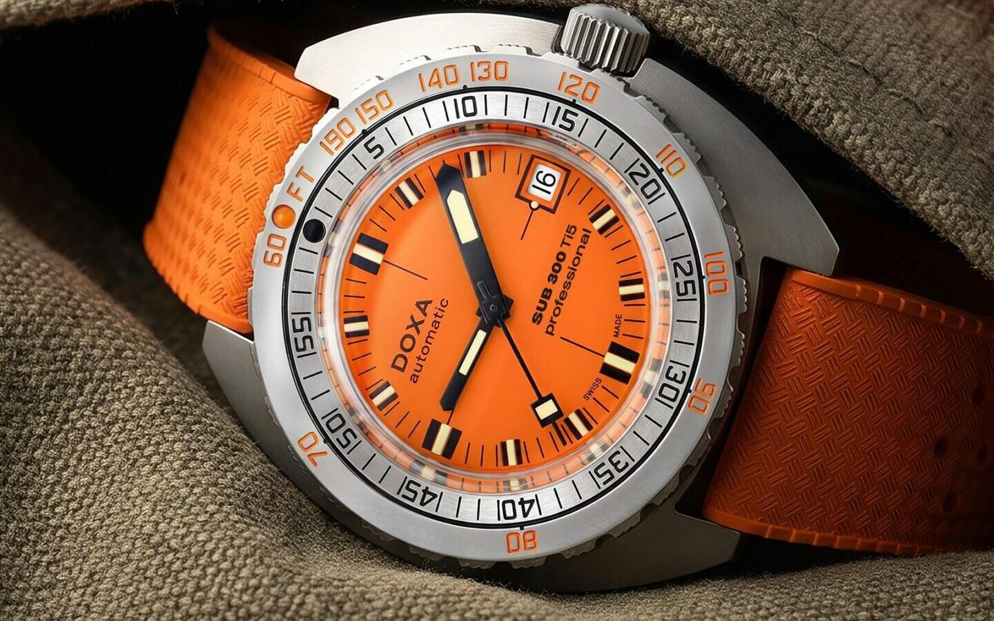 Doxa SUB 300 Ti5: How Titanium Reshapes a Standard-Line Dive Watch